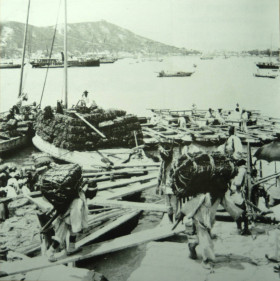 1903년 제물포 건어물(북어) 하역장