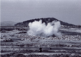 1970년대 인천항 발파공사(현 내항 2·3부두)