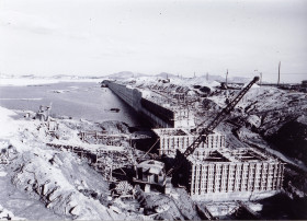 1970년대 후반 인천항 내항 4부두(대한통운) 공사